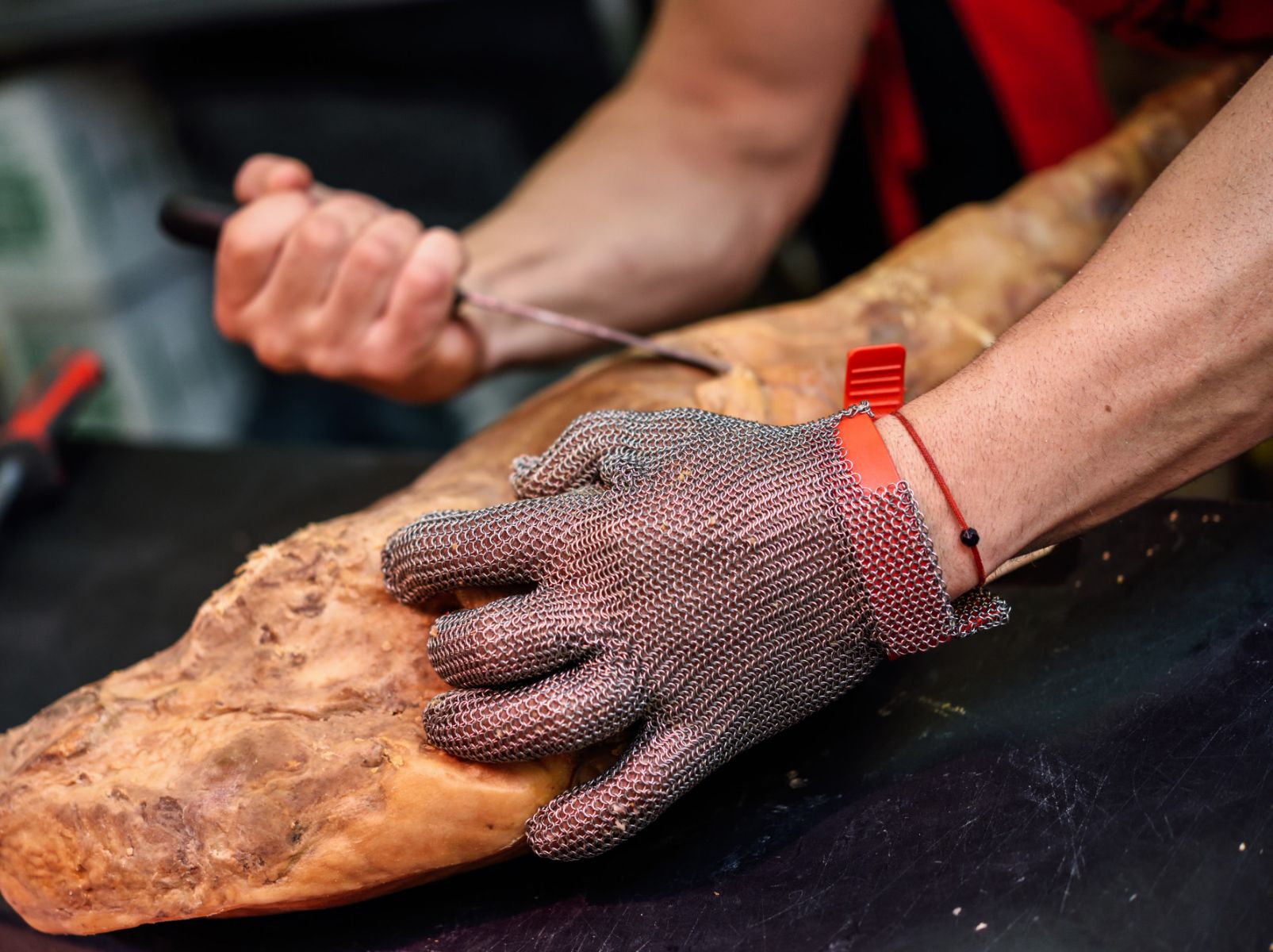 Cut Resistant Gloves In The Meat Industry Kentmaster UK   Cut Resistant Glove 